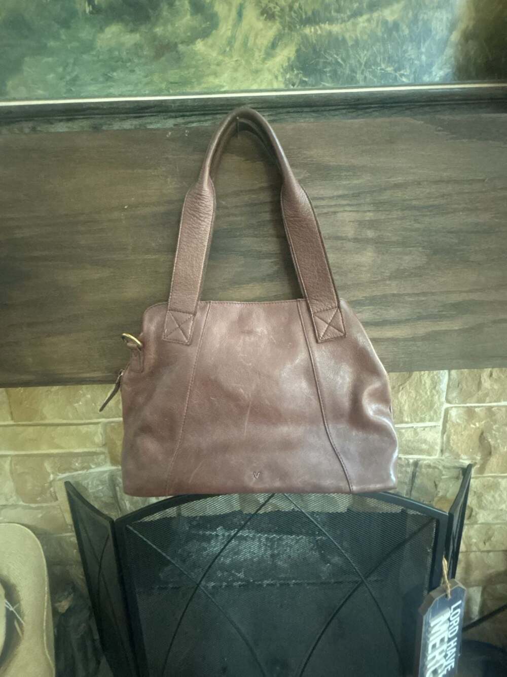 Vilenca Holland Brown Leather Shoulder Bag with Magnetic Closure